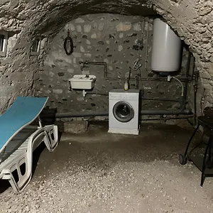 Hébergement de vacances Bussas, Saint-Thomé